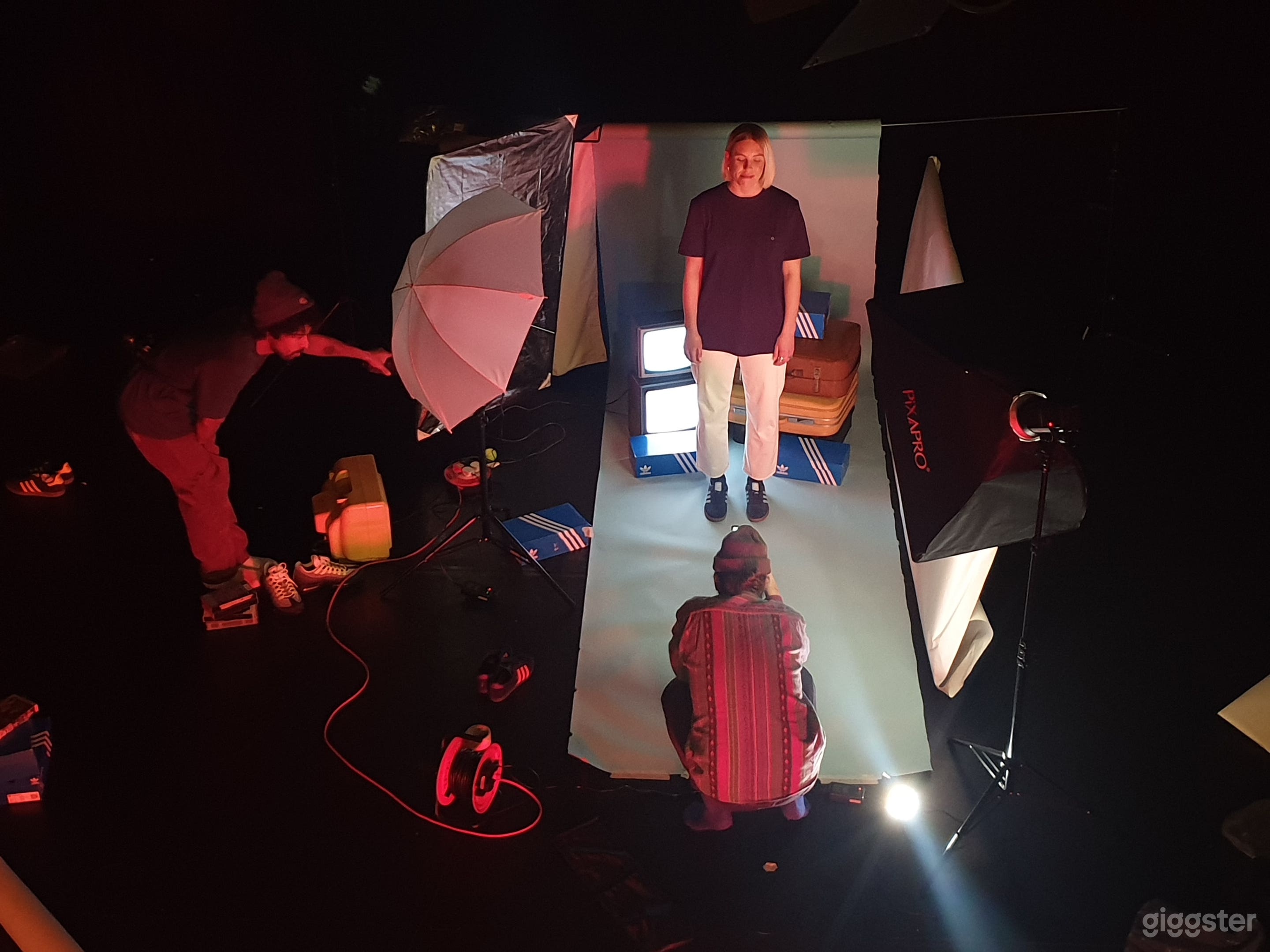 2600 st.ft Black Box Studio Photo 1