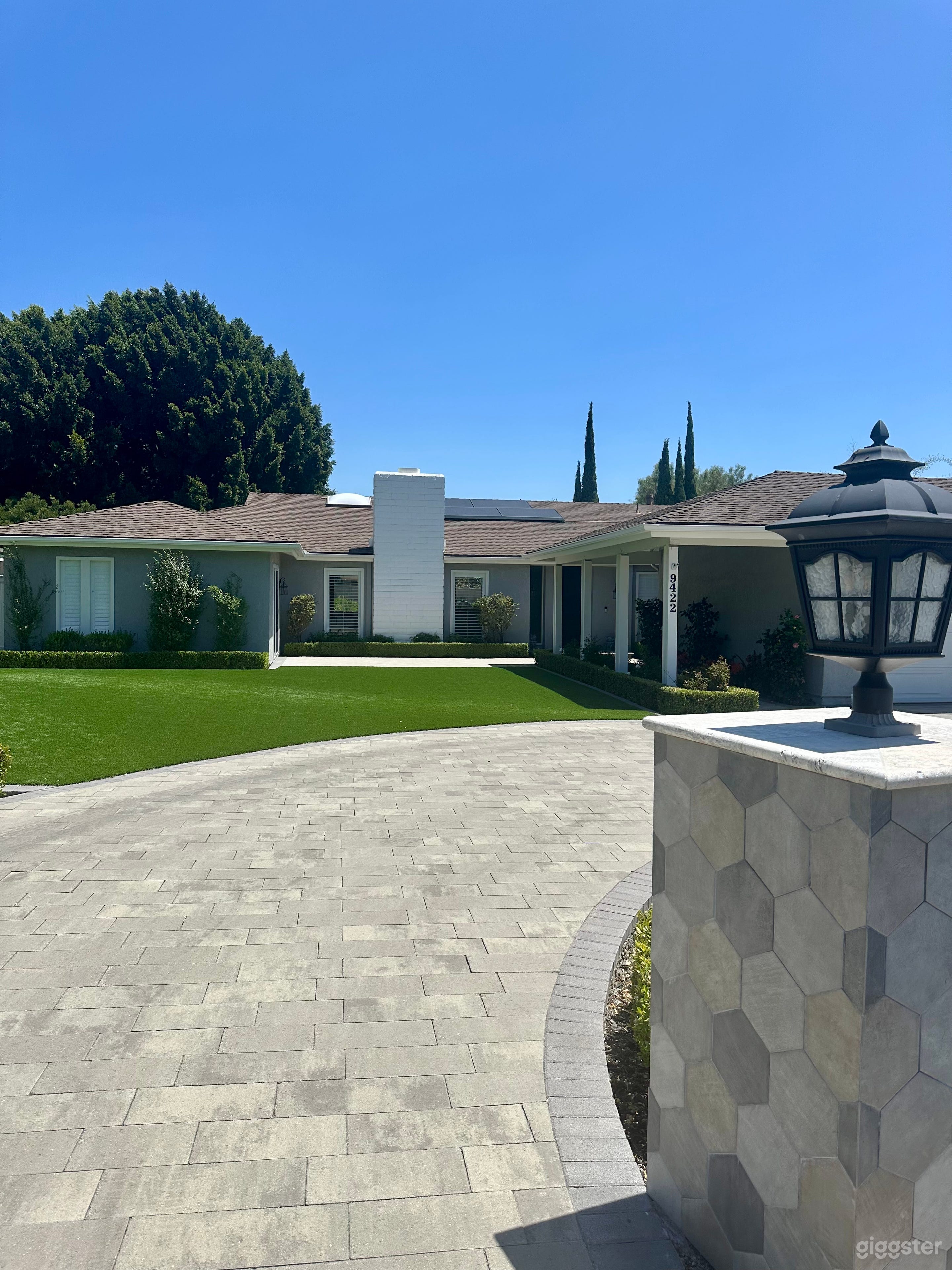 Upscale home with large indoor and outdoor space Photo 1