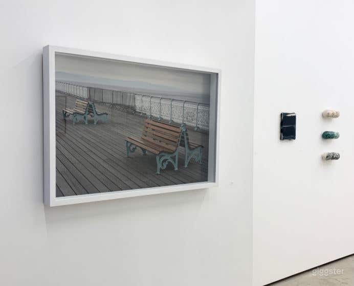 New and Bright Art Gallery in Cardiff Photo 1