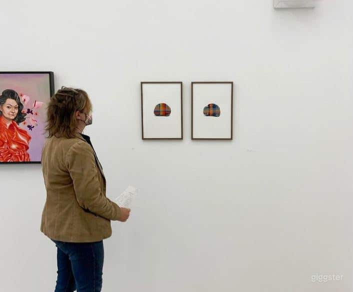  New and Bright Art Gallery in Cardiff 