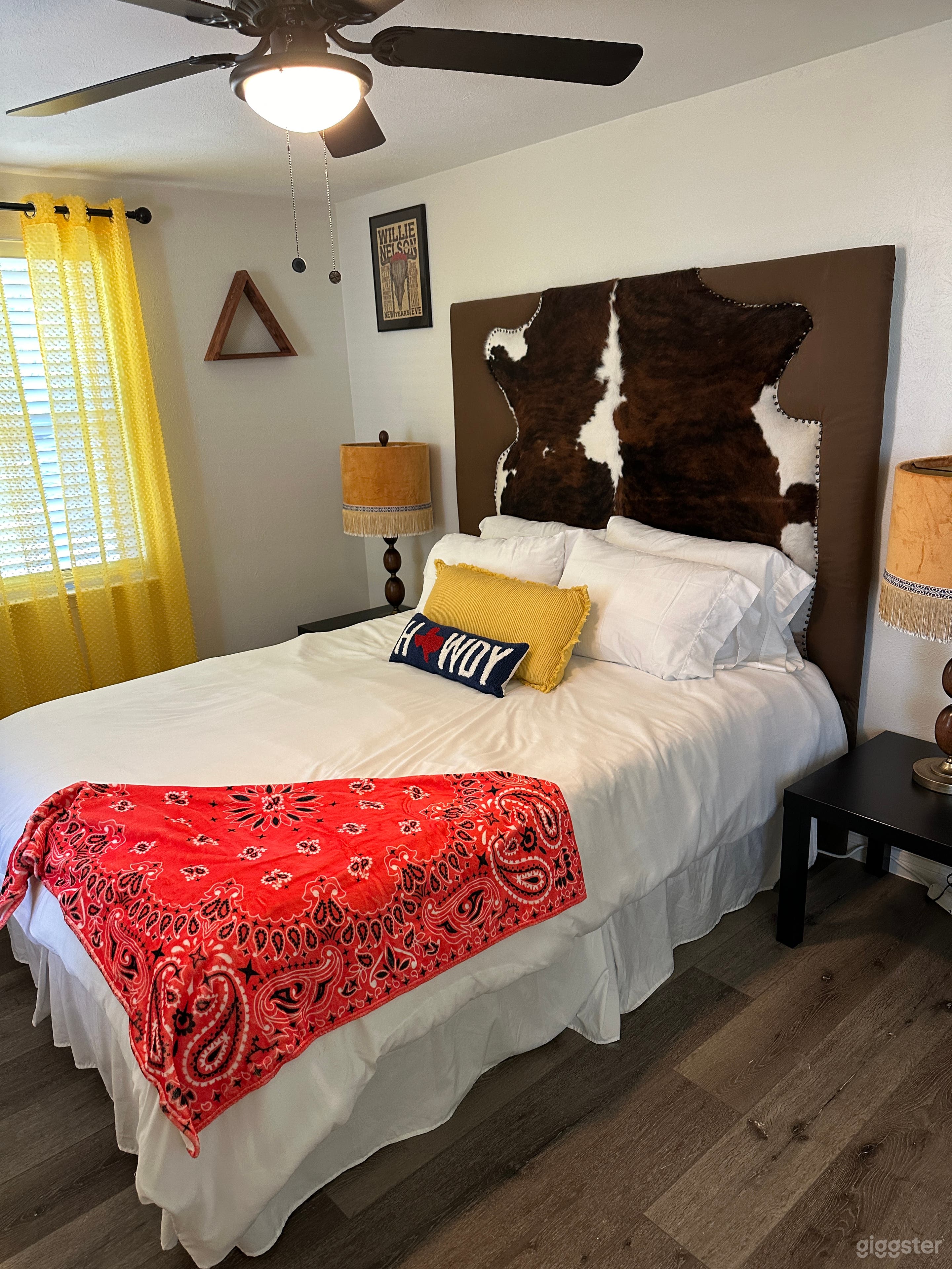 Distinctive Bunkhouse! Photo 4