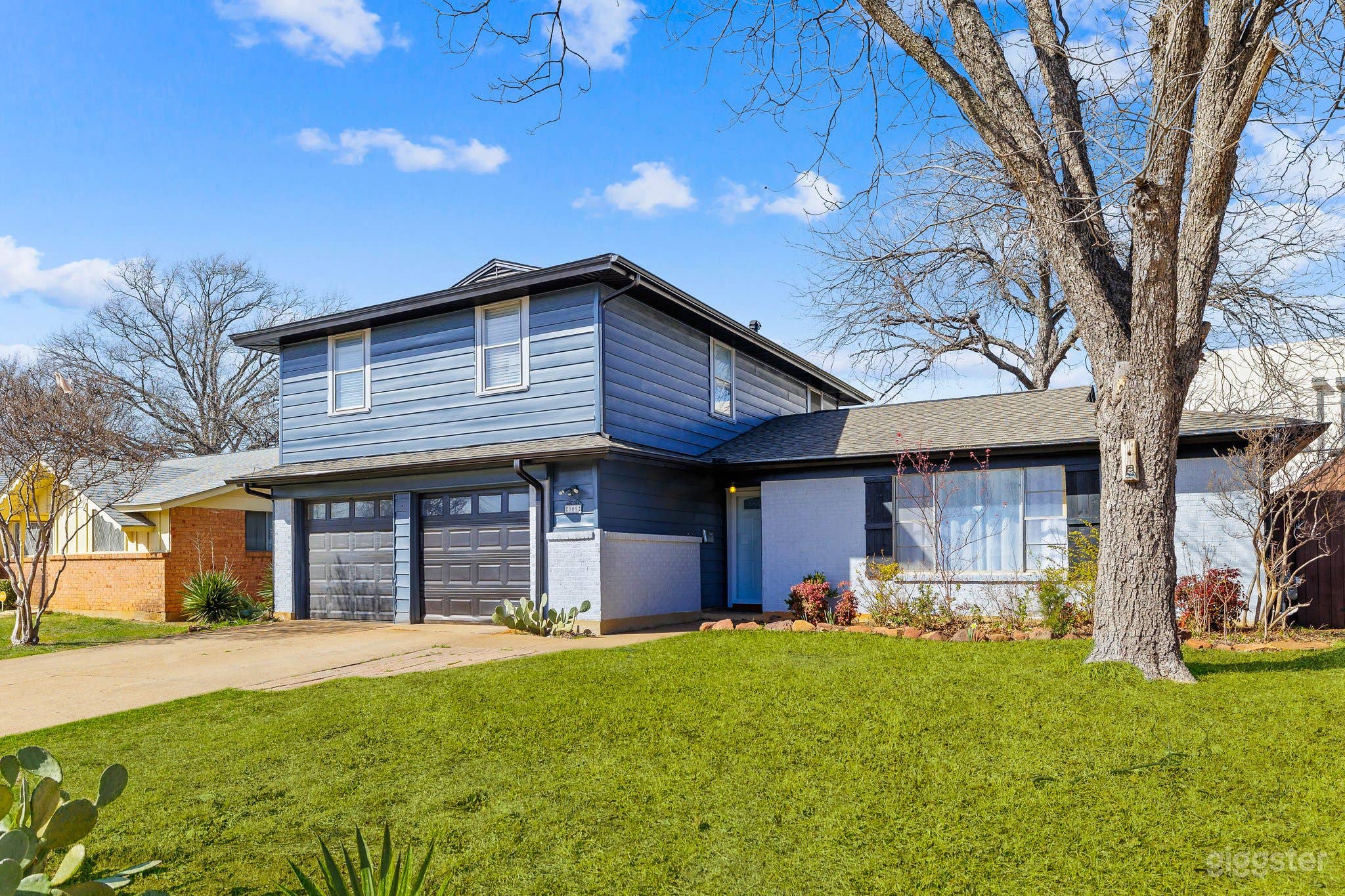 Distinctive Bunkhouse! Photo 1