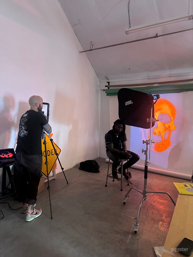  Multi-Disciplinary Creative Studio 