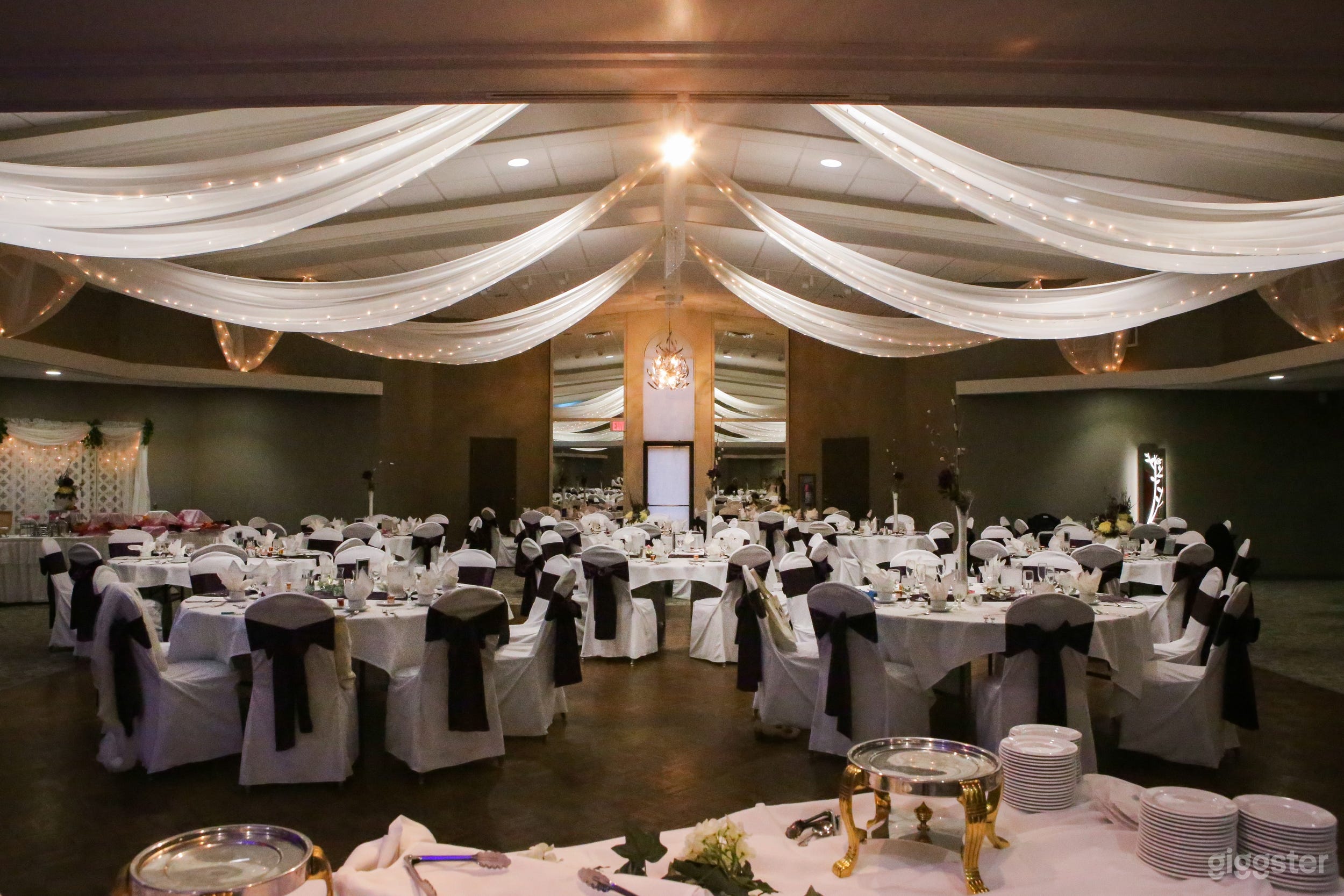 Elegant Event Space in Broadview Heights Photo 4
