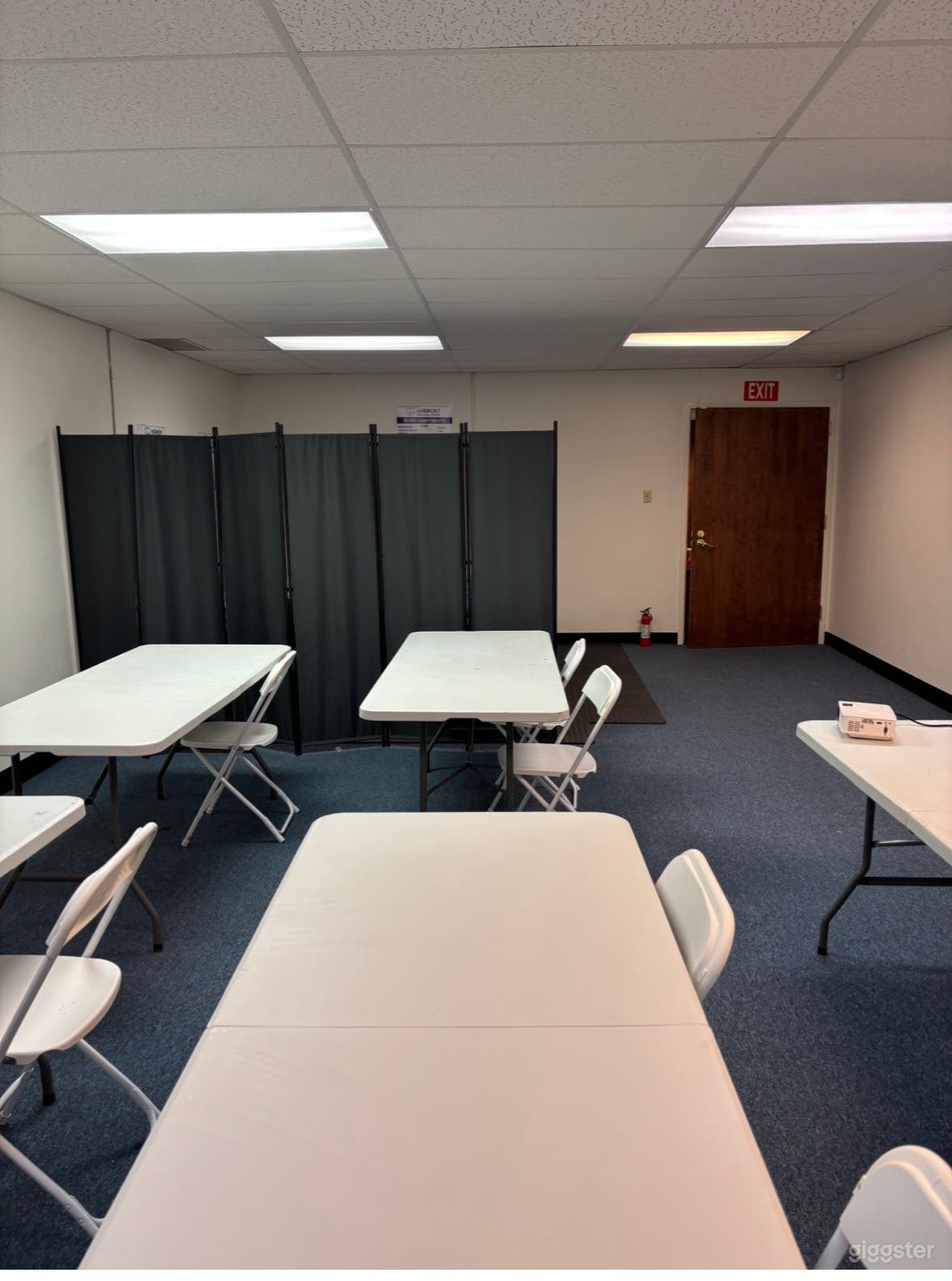 Training/ meeting room. Photo 4