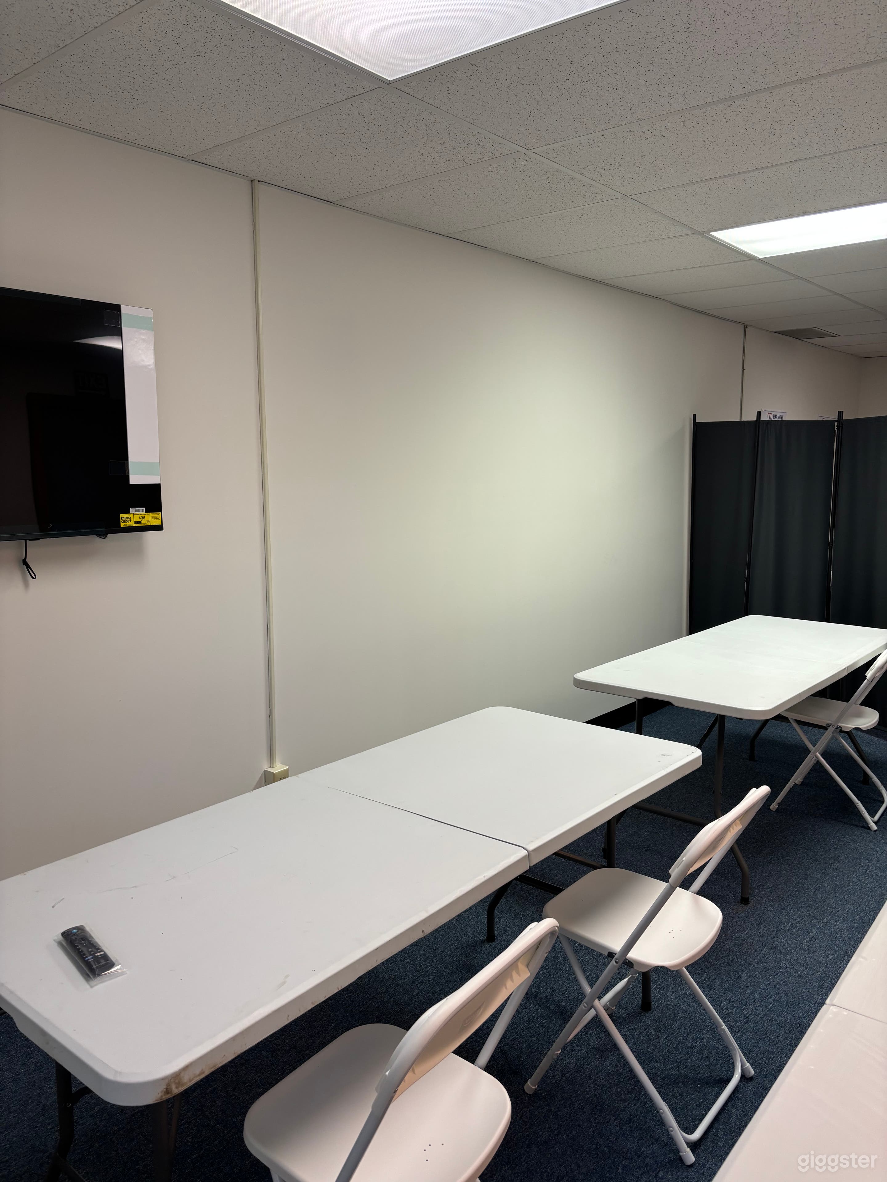 Training/ meeting room. Photo 3