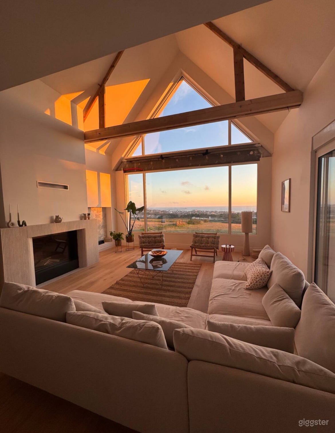 Photo de Maison confortable avec vue sur la mer 1