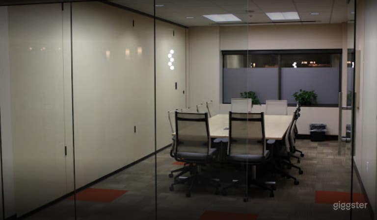  Modern Styled Meeting Rooms on Broadway 