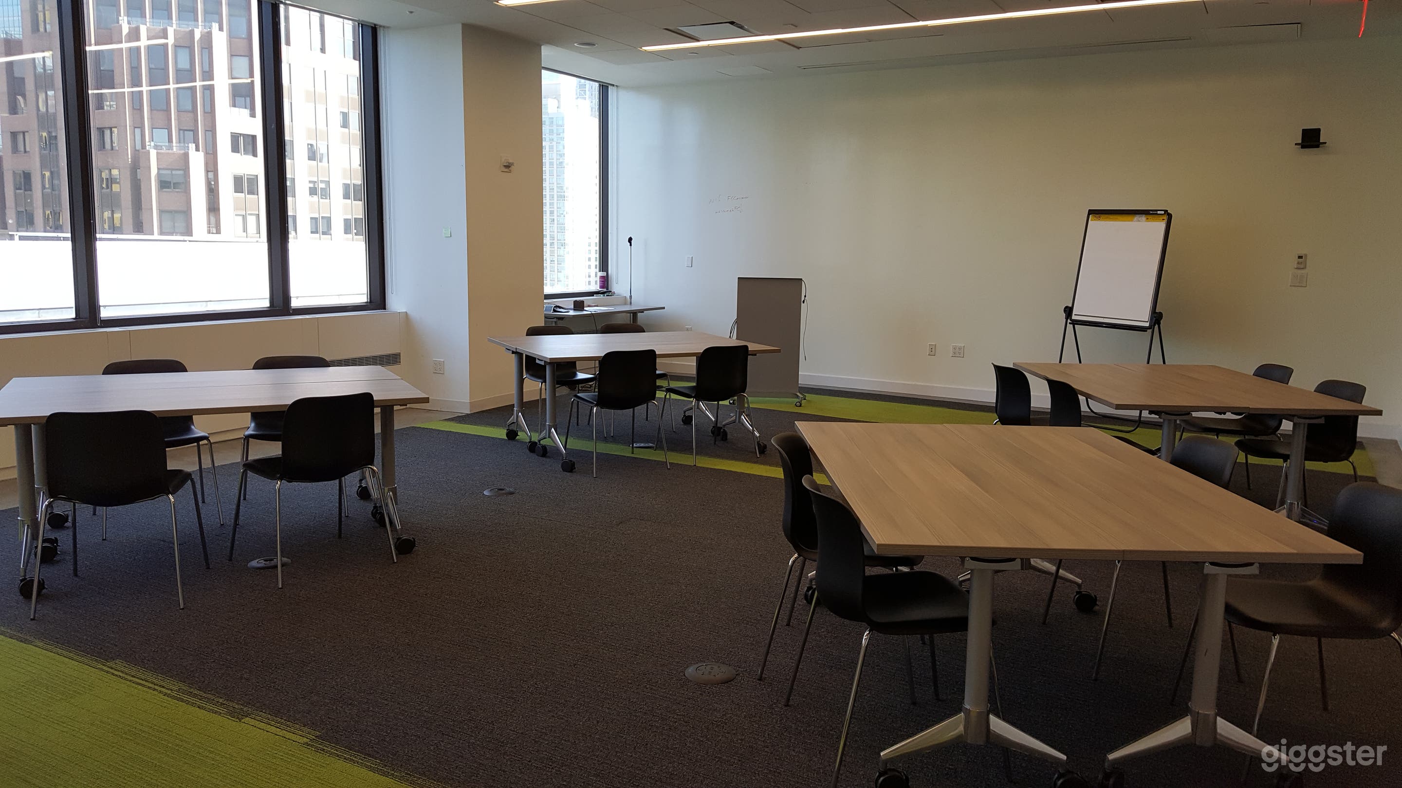Versatile meeting space Photo 4