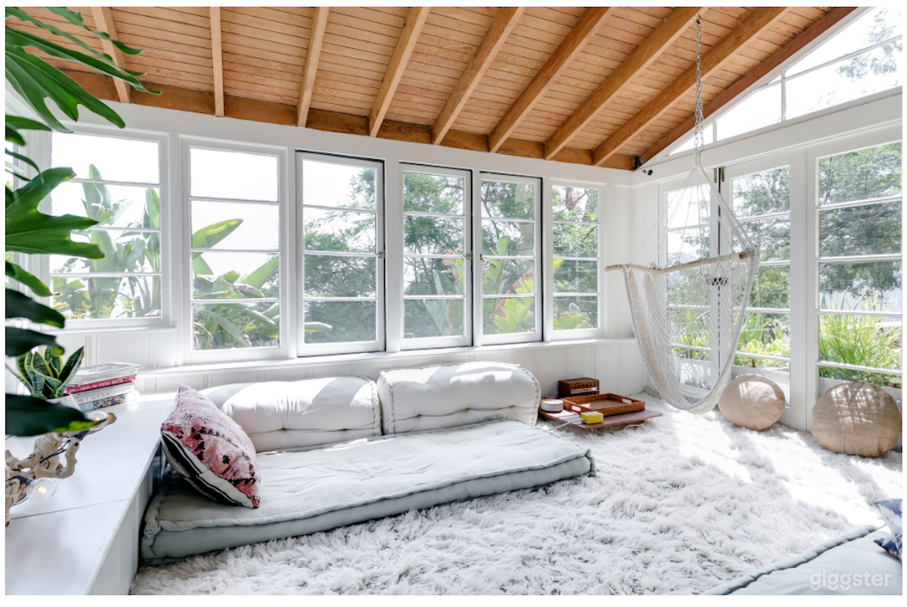 Bright and Spacious Boho House in Silver Lake  Photo 4