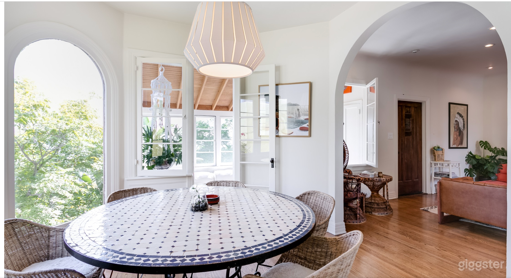 Bright and Spacious Boho House in Silver Lake  Photo 3