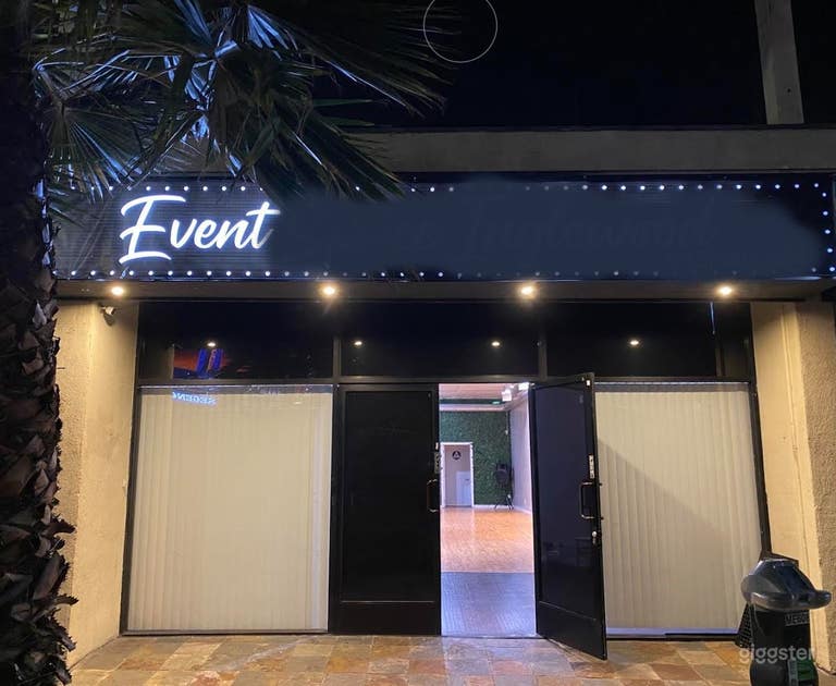  Front Entrance of the Building. 