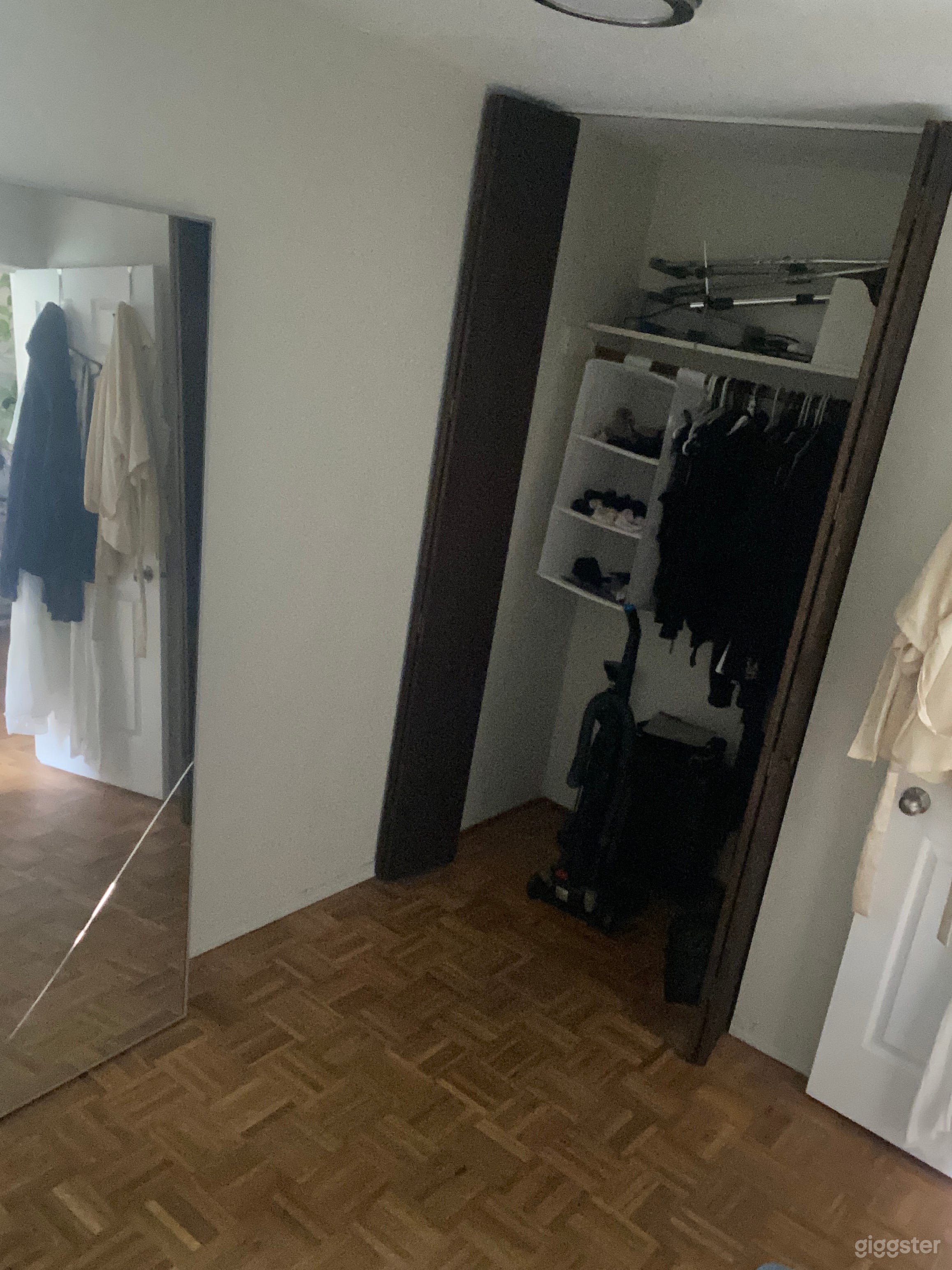 Small bedroom not in use Photo 4