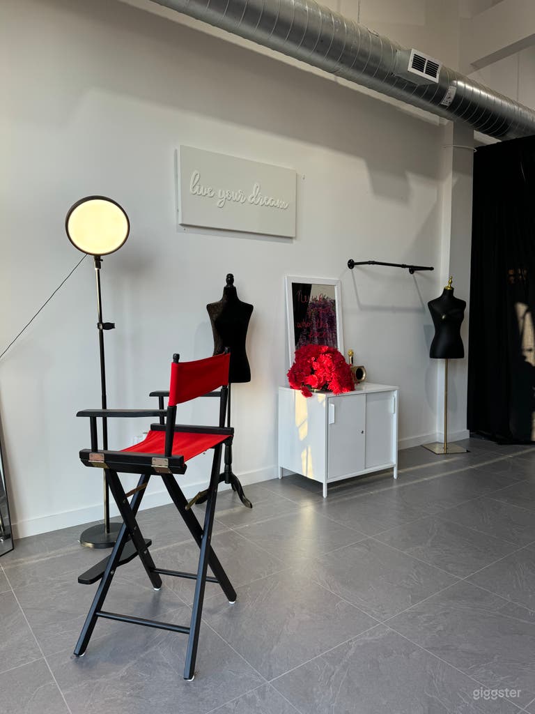  Dumbo Creative Loft Space  