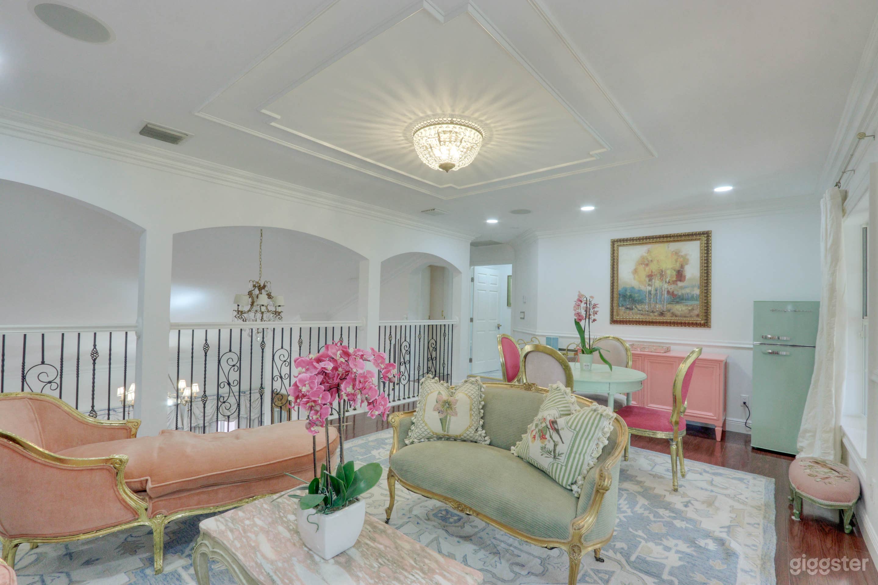 Timeless French Euro Estate in Picturesque Rural Suburb Photo 4