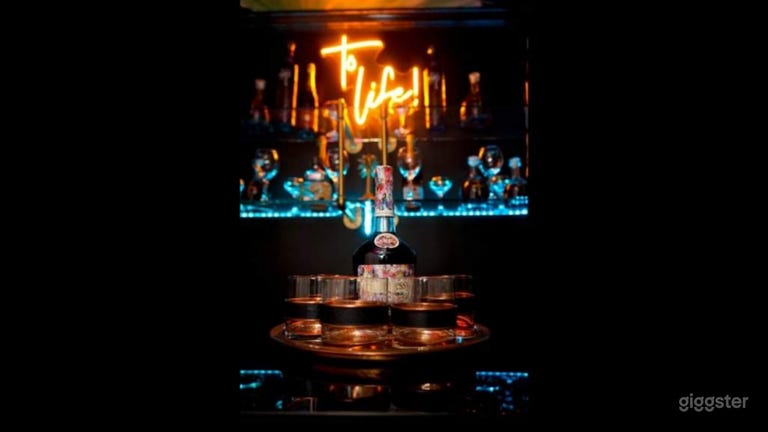  Black Paradise Penthouse 