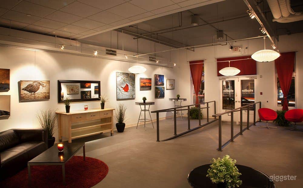 Perfect for Meetings &amp; Party Studio in Wilmington Photo 4