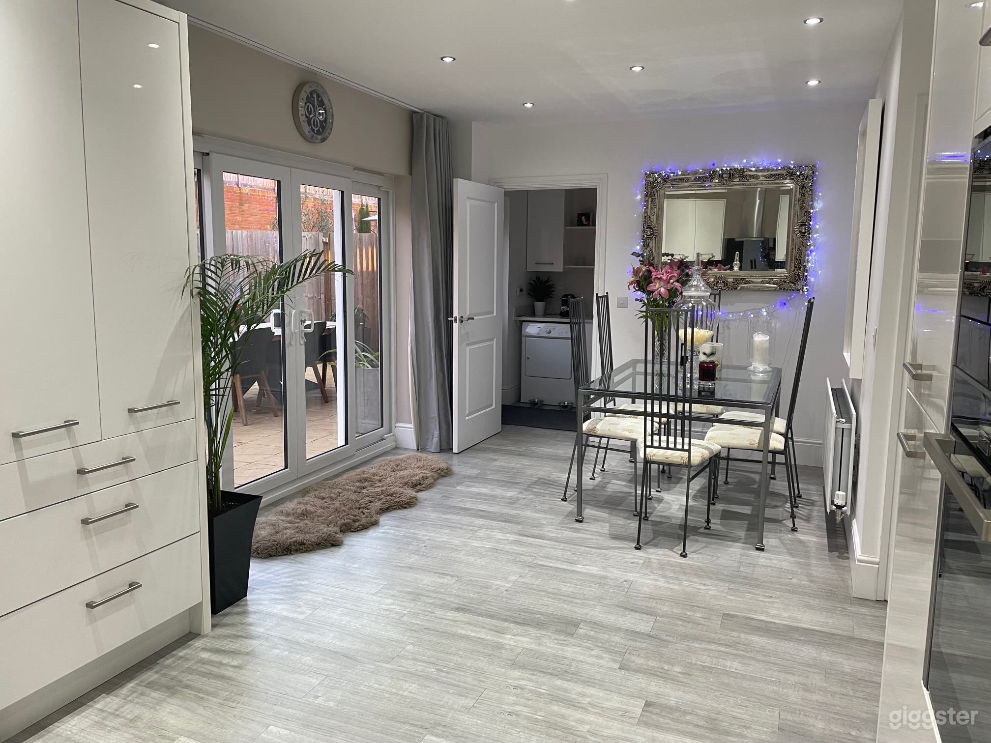 Traditional English House Photo 2