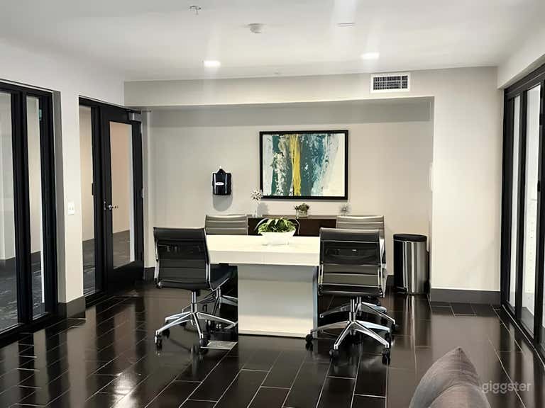  Modern Executive Style Meeting and Lounge Space 