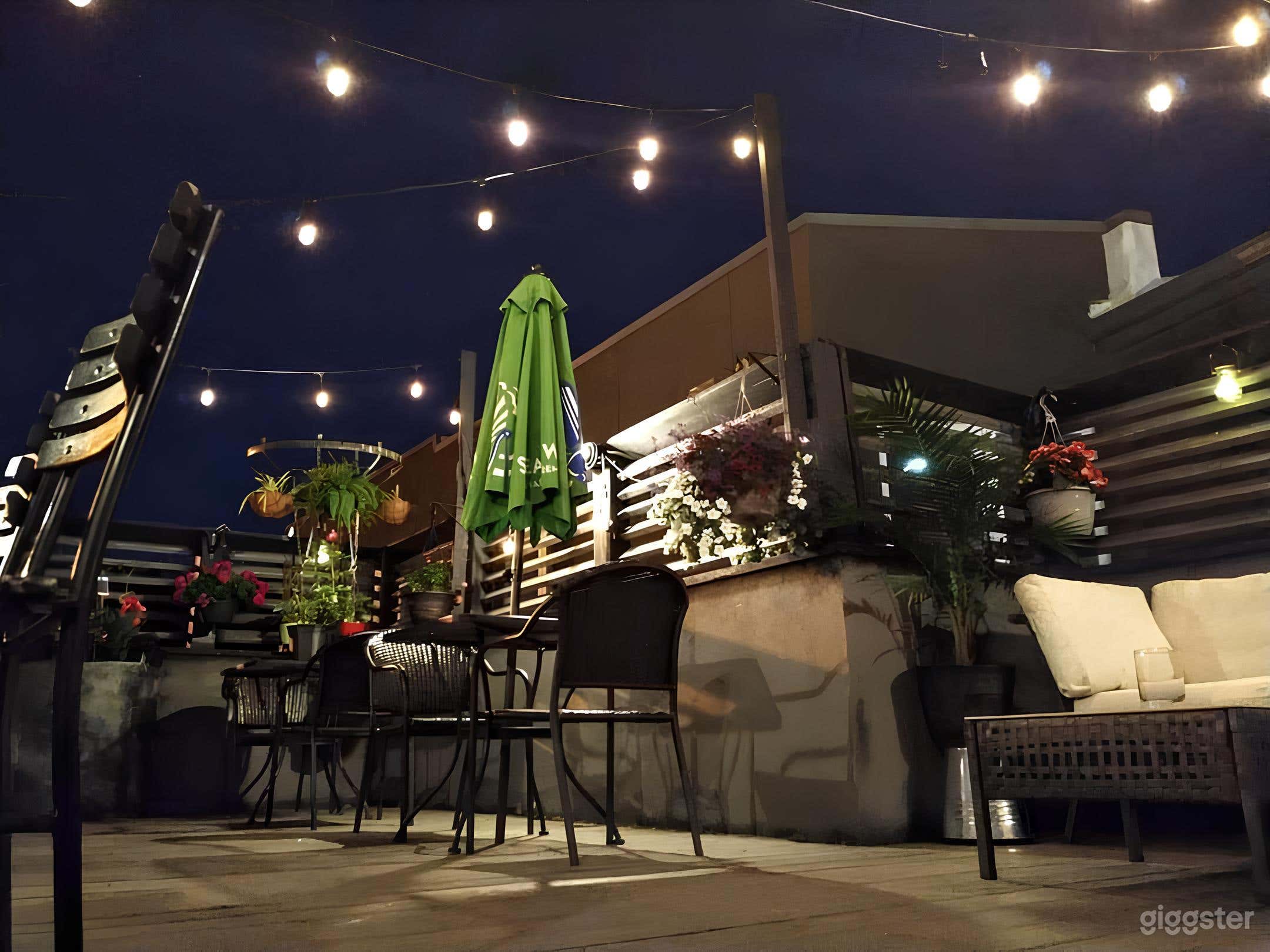 Inviting Starlit Patio Photo 4