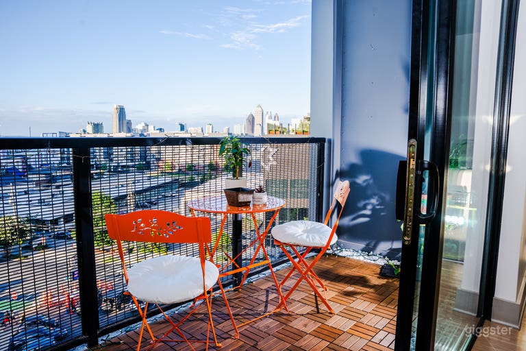  Loft de diseñador con vistas panorámicas y diseño abierto 