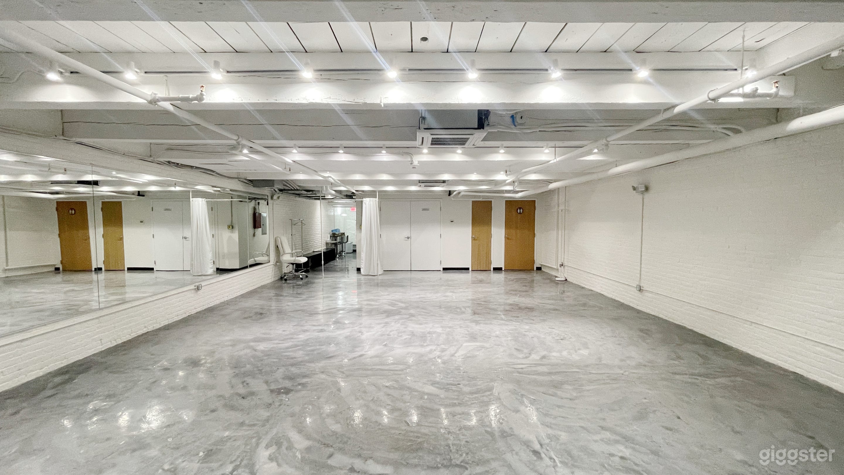 Boston Dance/Yoga/Fitness Studio Event Venue Photo 4