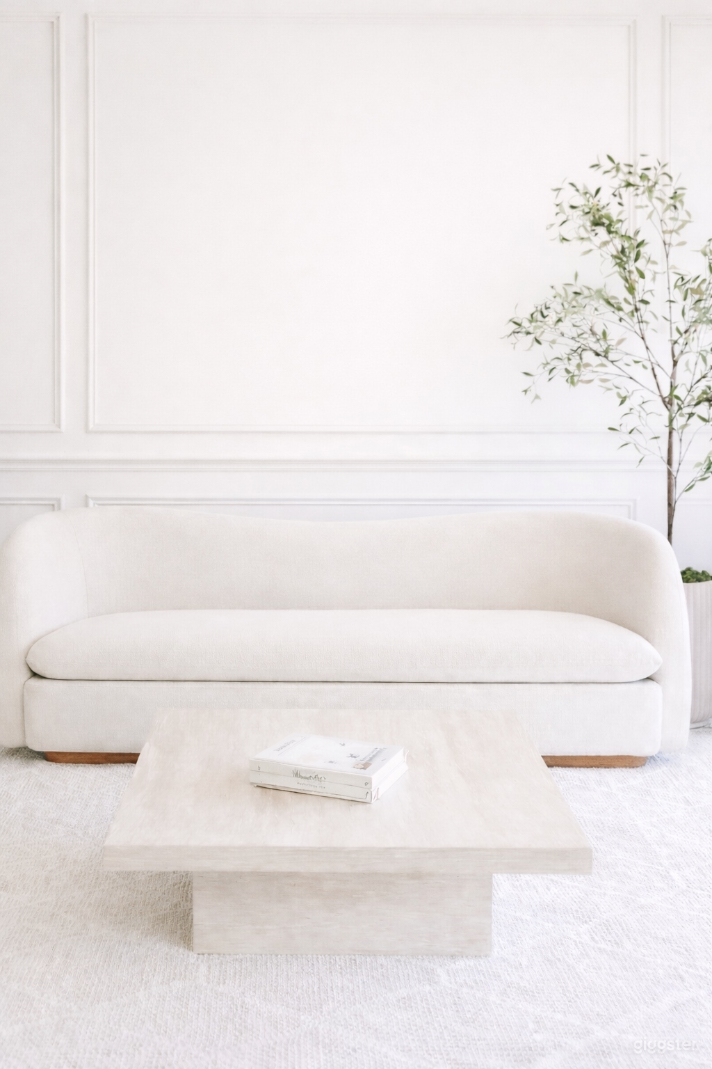 Bright Creative Studio with Styled Room & Cyc Wall Photo 1