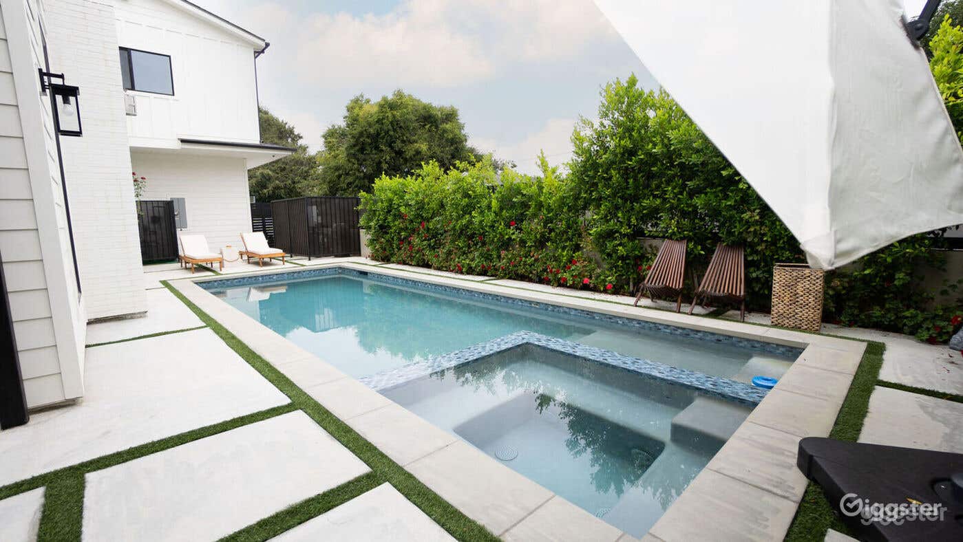 Breathtaking Pool in a 4000 Sq Ft Residence Photo 3