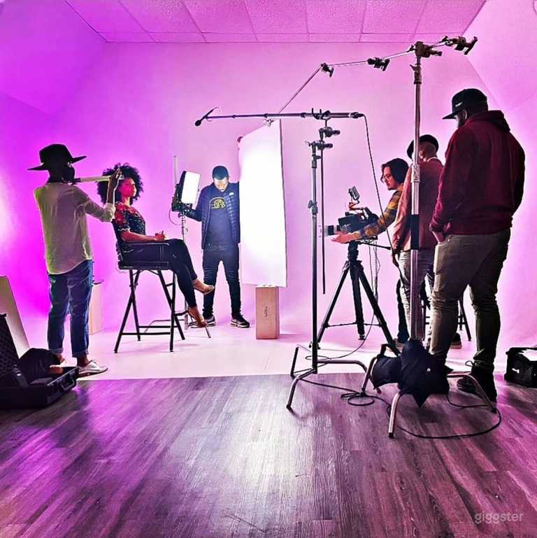  Estudio de Producción de Foto y Video con Pared Infinita 