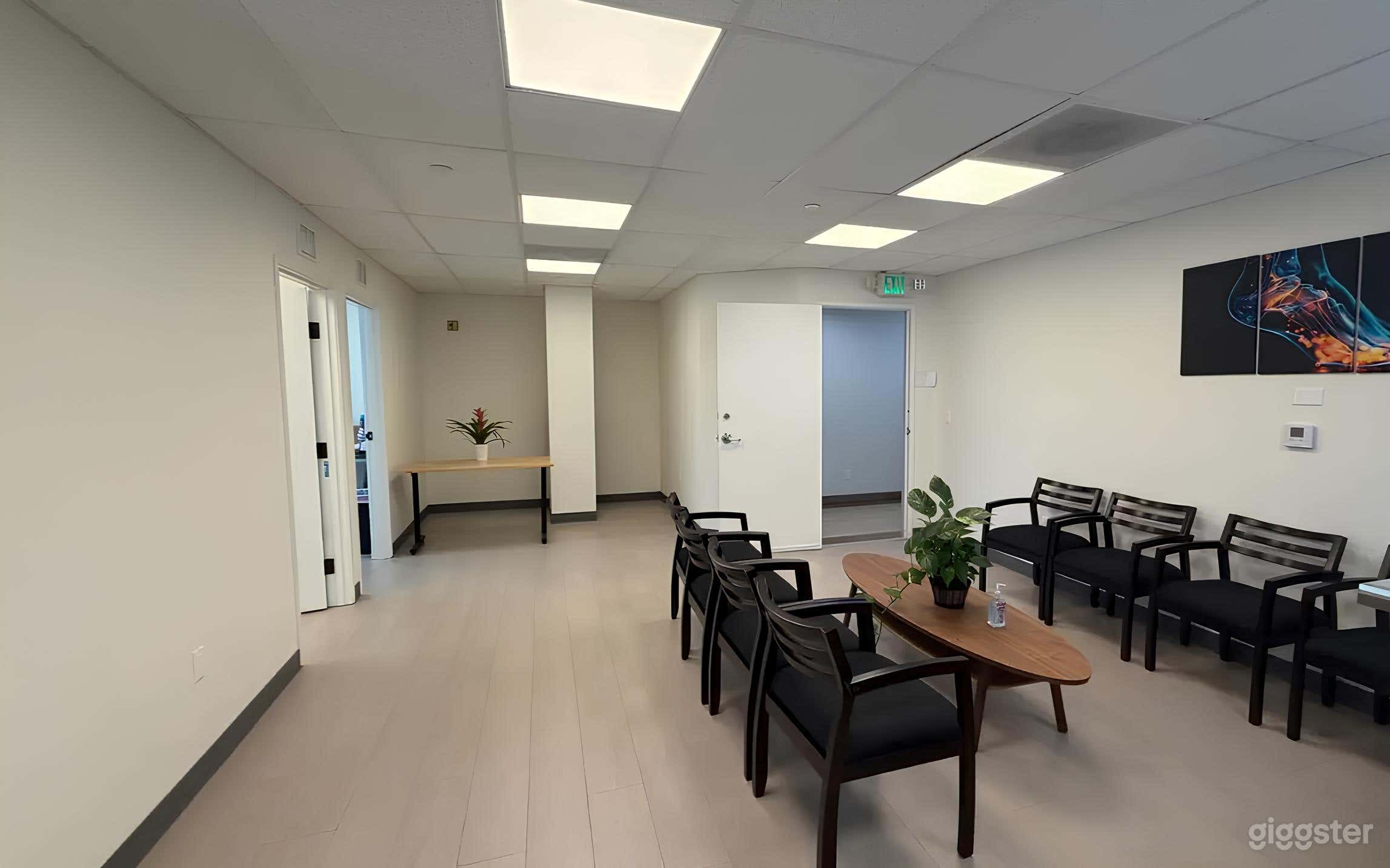 Modern Doctor's Office Lobby Photo 3