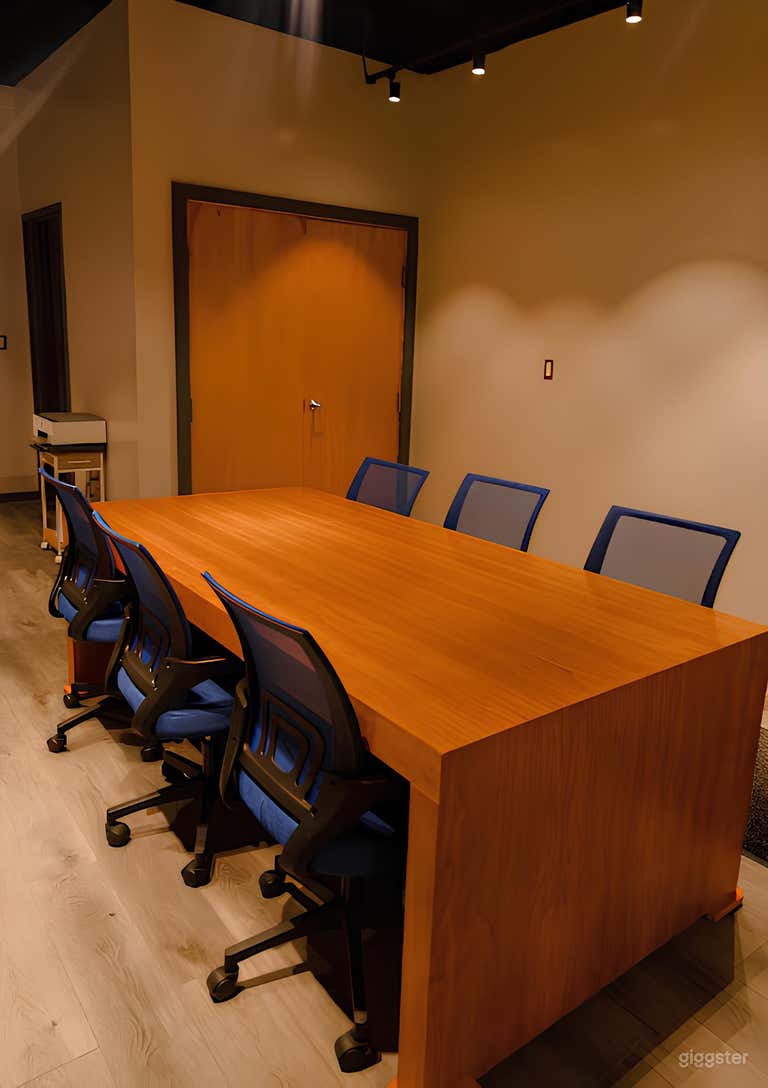  Lively Conference Room 