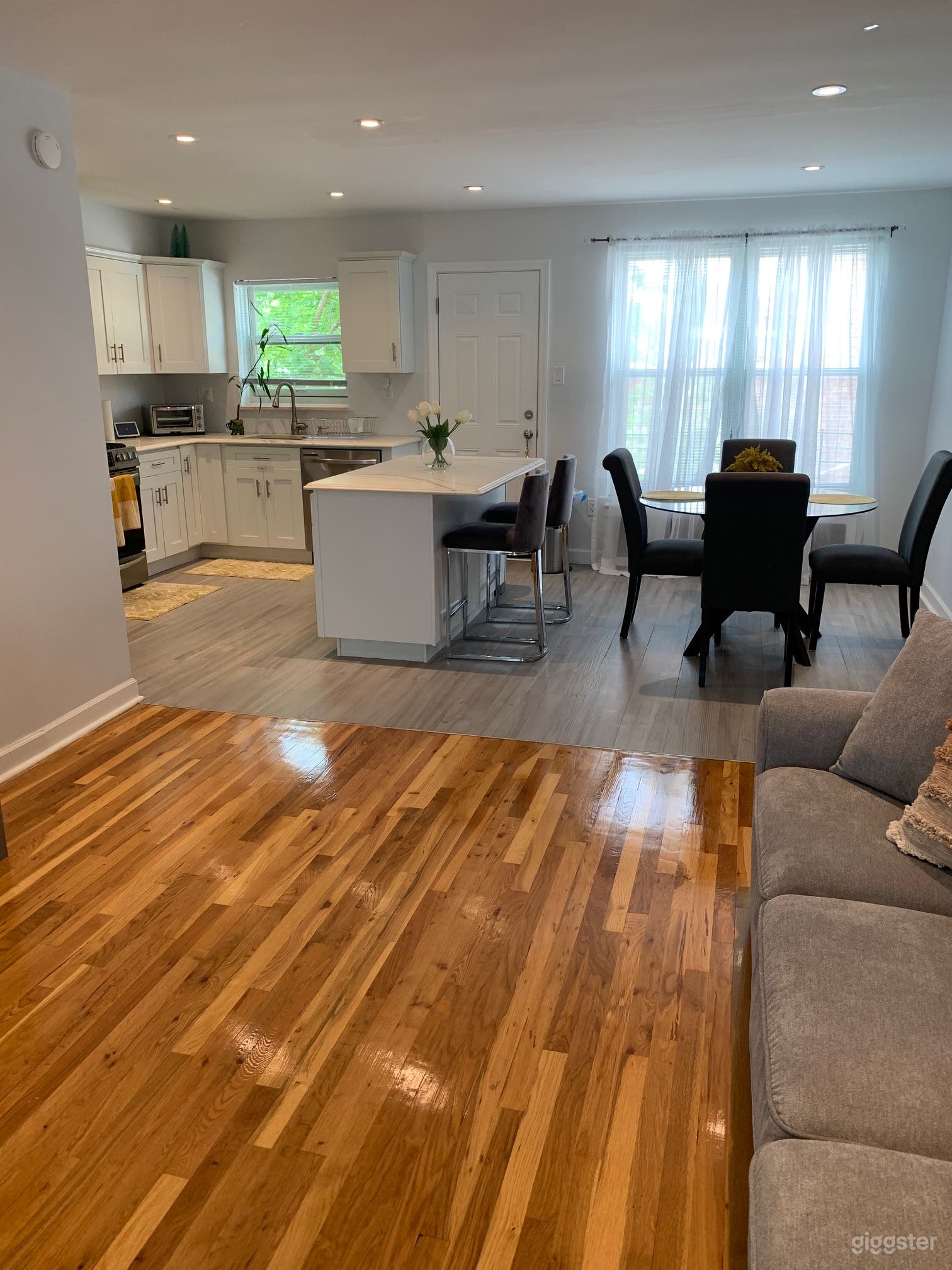 Sunlit Sanctuary: A Film Location Gem Photo 1