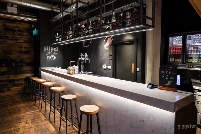  Pilpel's Basement Bar 