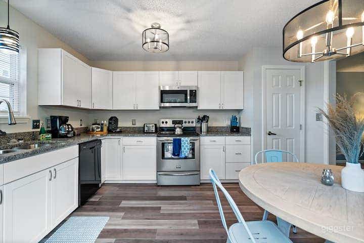 Grand Park Retreat: Family &amp; Team Stay/ Waffle Bar Photo 2