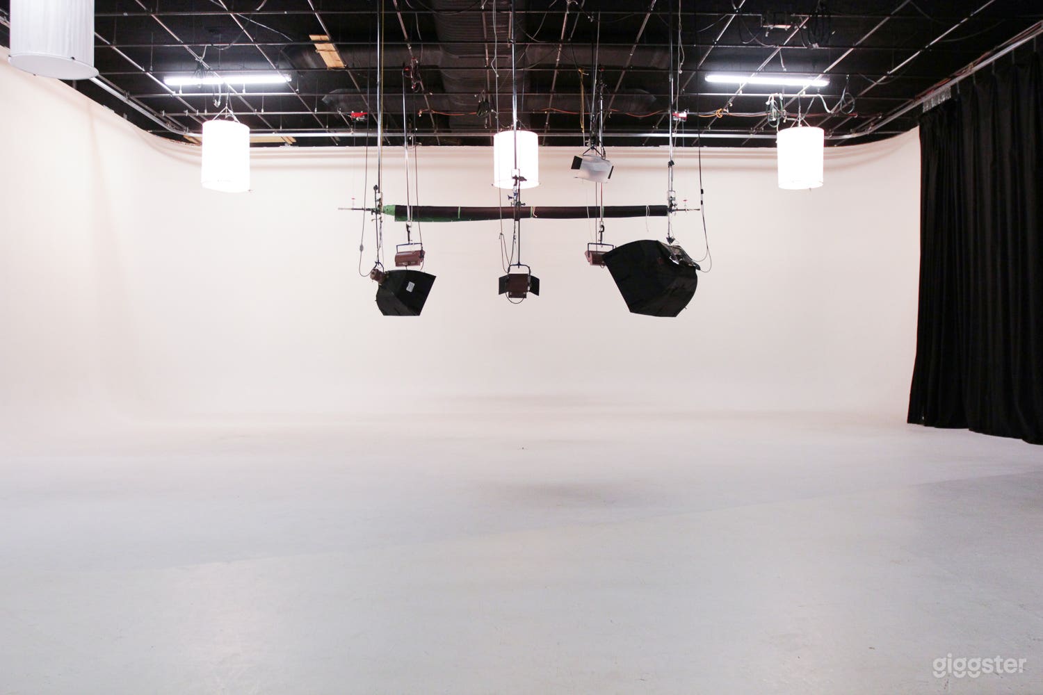 Video Production Studio In Nashville - Studio A Photo 1