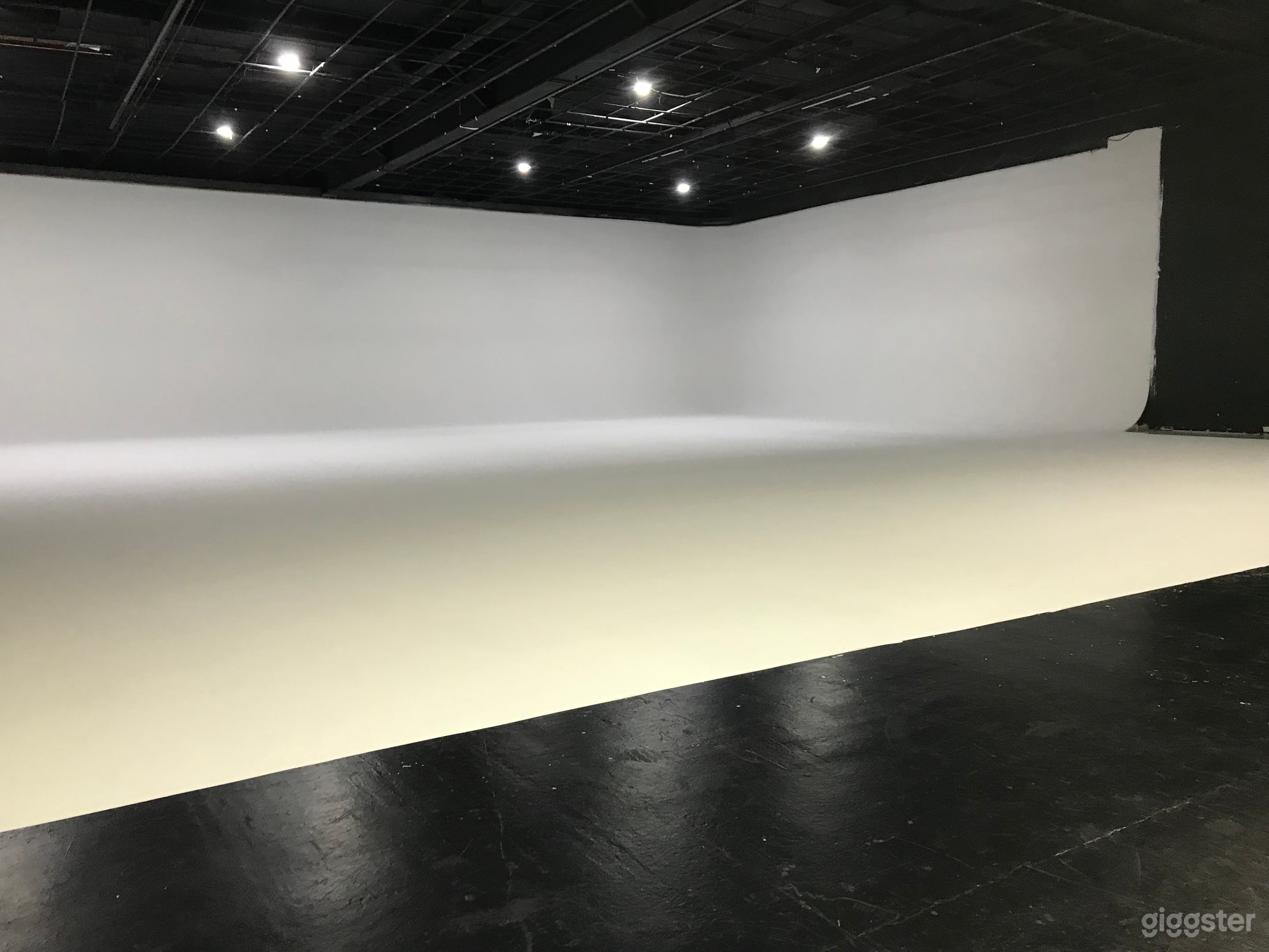 Video Production Studio In Nashville - Studio A Photo 3