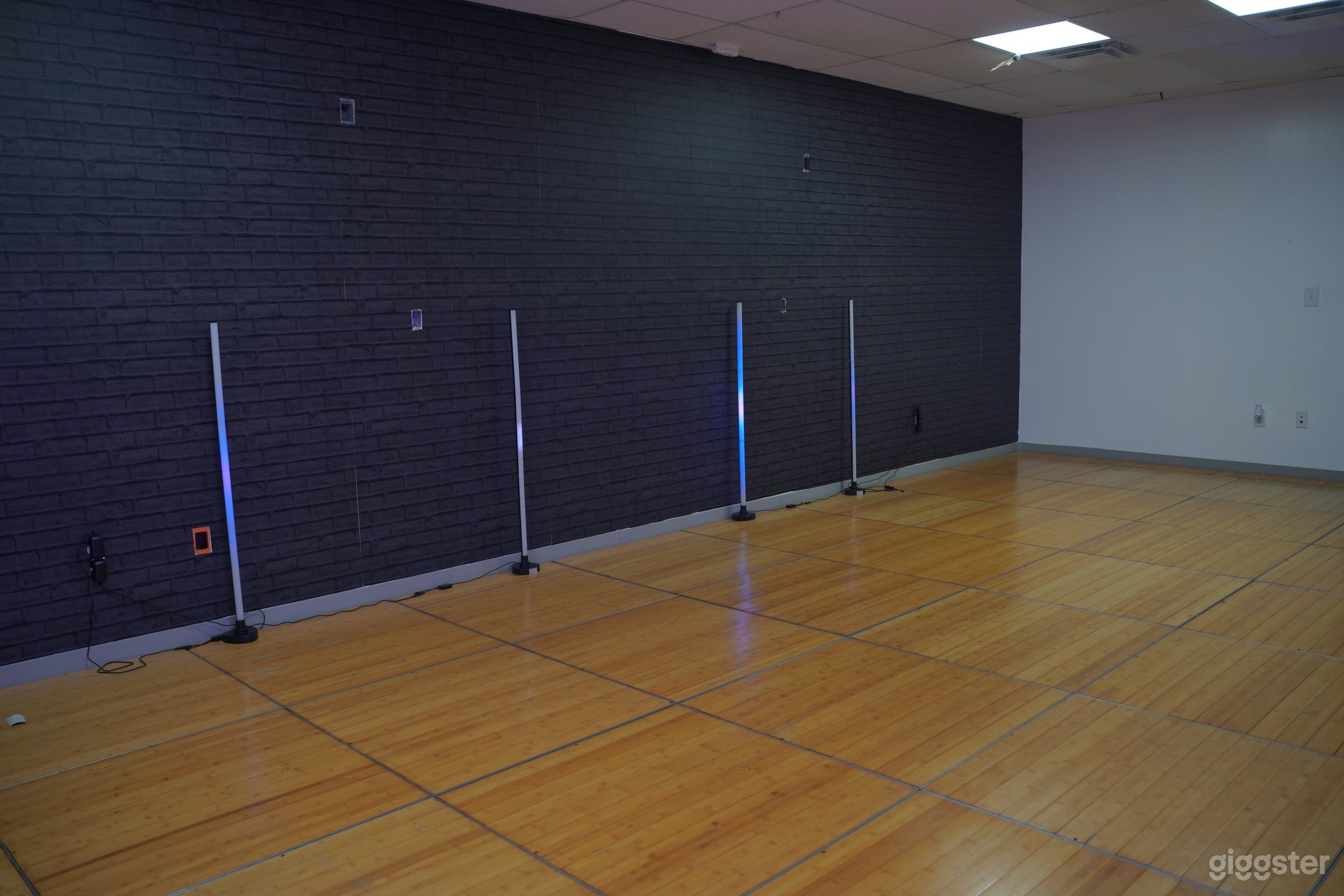 Vibrant Dance Studio Rental Photo 4