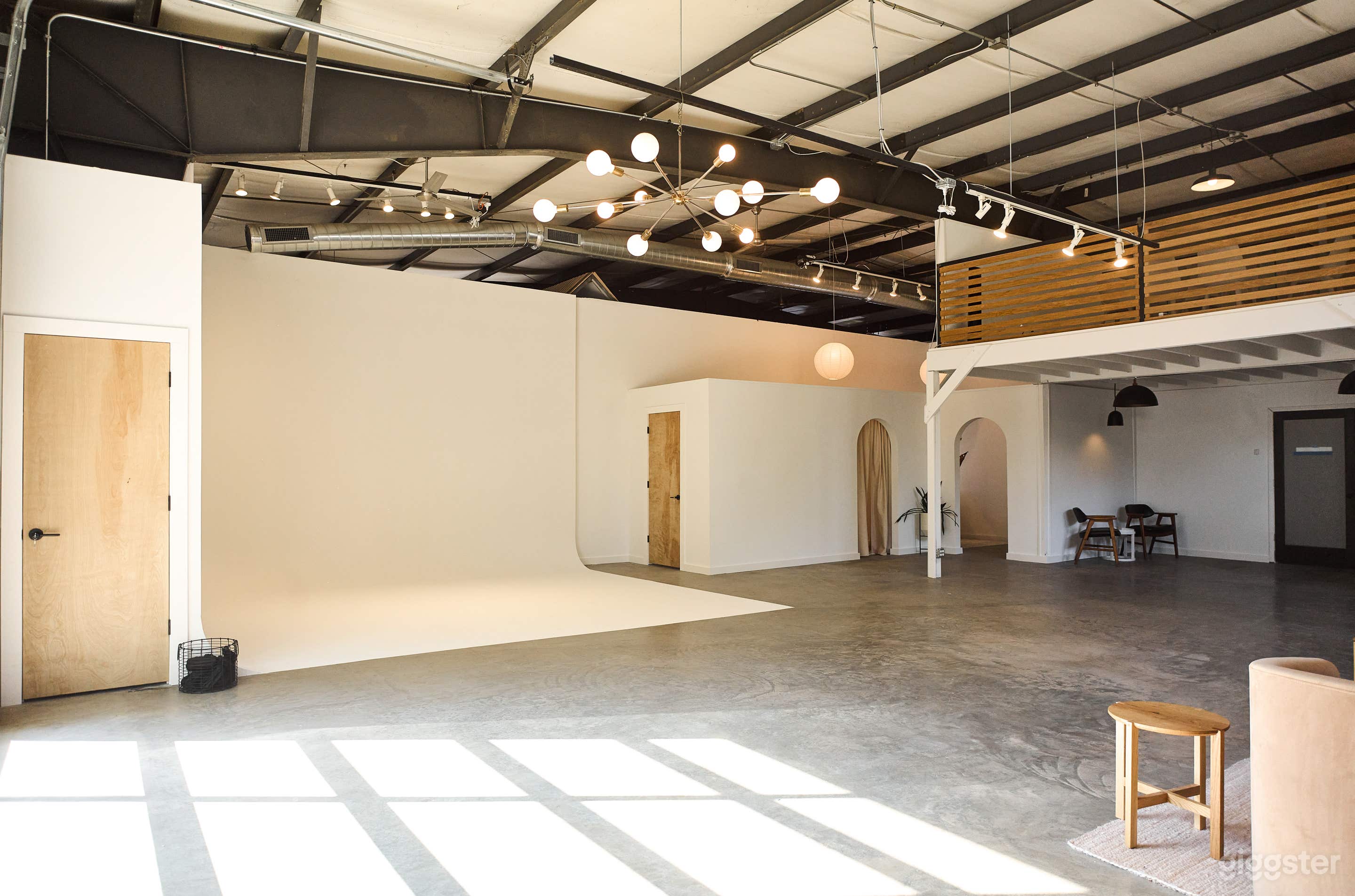 Premium photo studio and event space in Nashville Photo 1