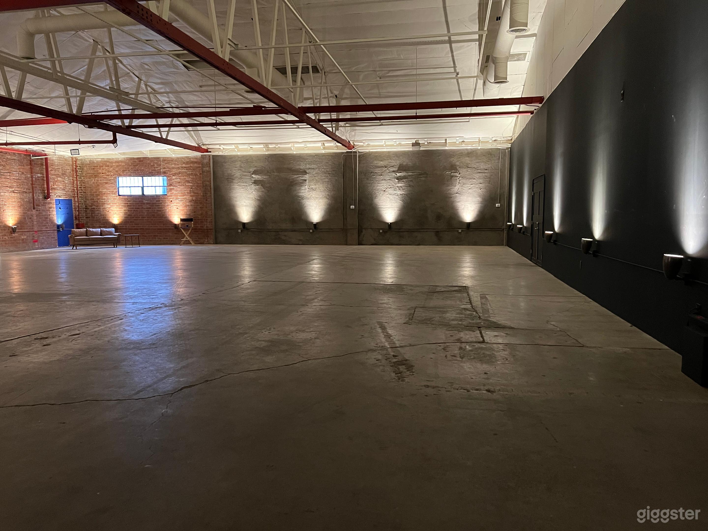 Open Box Stage Photo 1