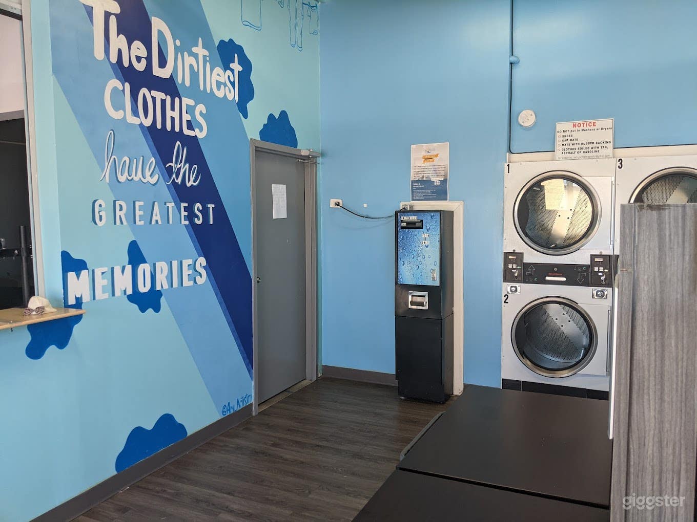 East York's finest coin laundromat Photo 2