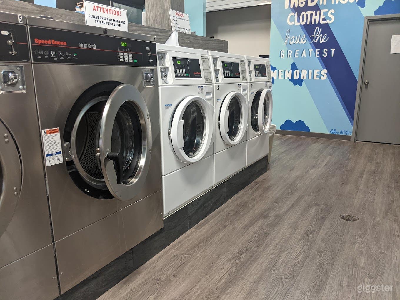 East York's finest coin laundromat Photo 1