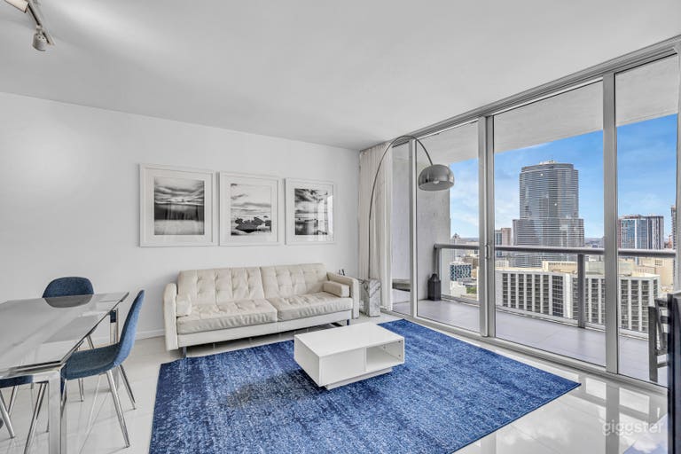  Minimalist Oceanfront Condo with Panoramic Views 