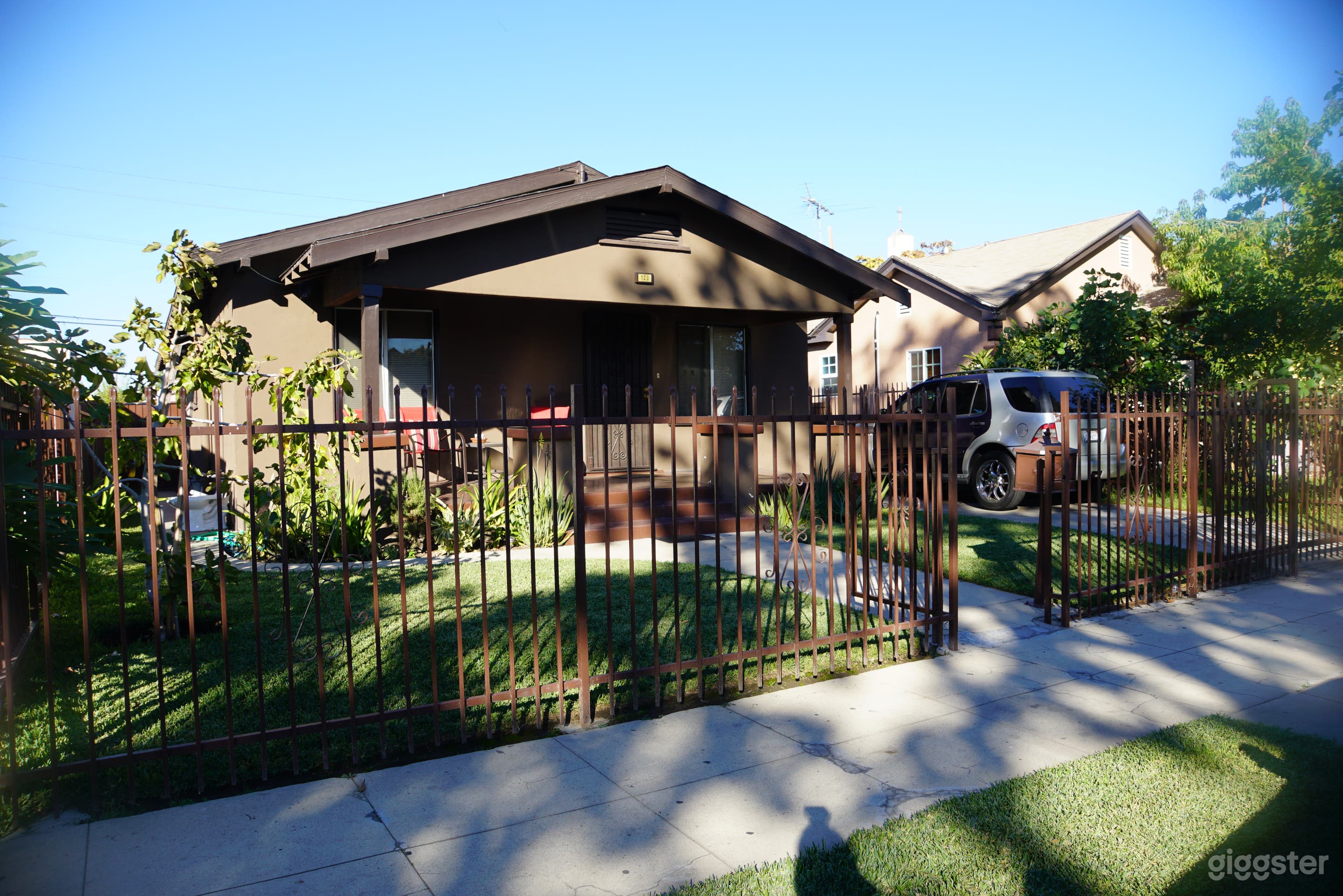South LA Very Nice Craftsman House Photo 2