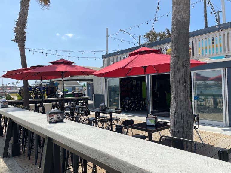  Beach Front Food Shack Restaurant 