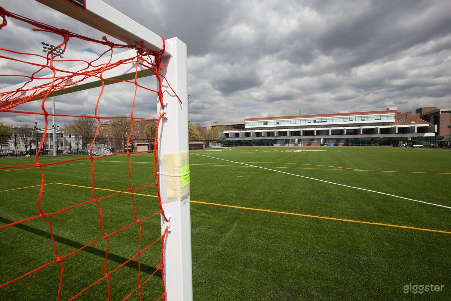 COLLEGE 16 - College with Spacious Halls and Fountain Photo 4