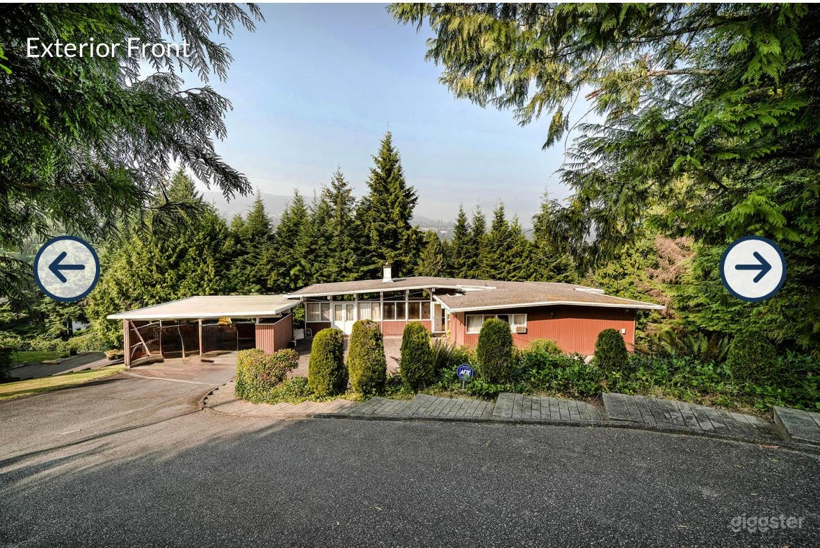 The Wooden Beam Wonder  Photo 2