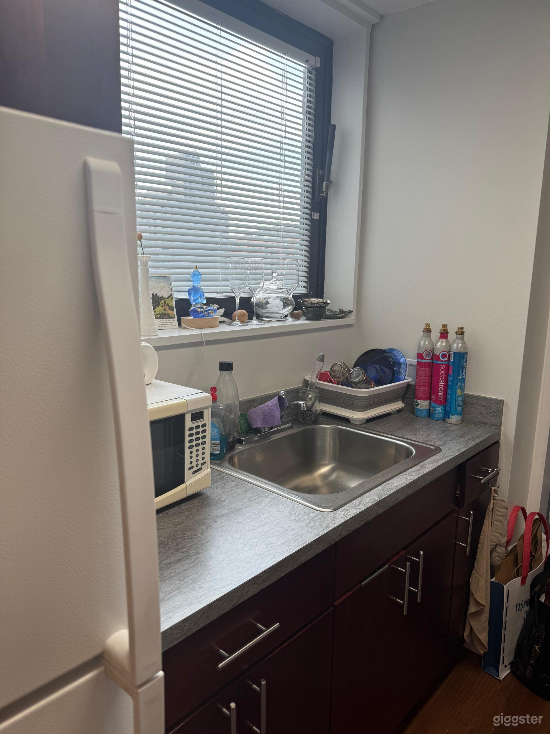 Fashion Studio with Gorgeous Panoramic NYC View Photo 3