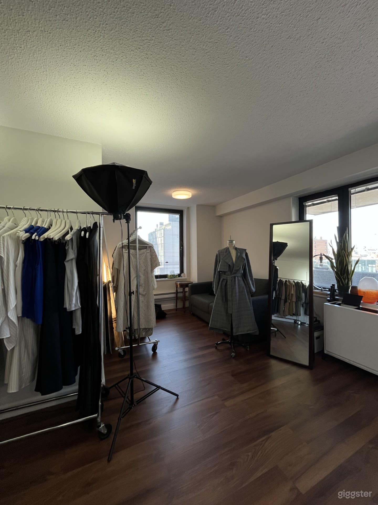 Fashion Studio with Gorgeous Panoramic NYC View Photo 1