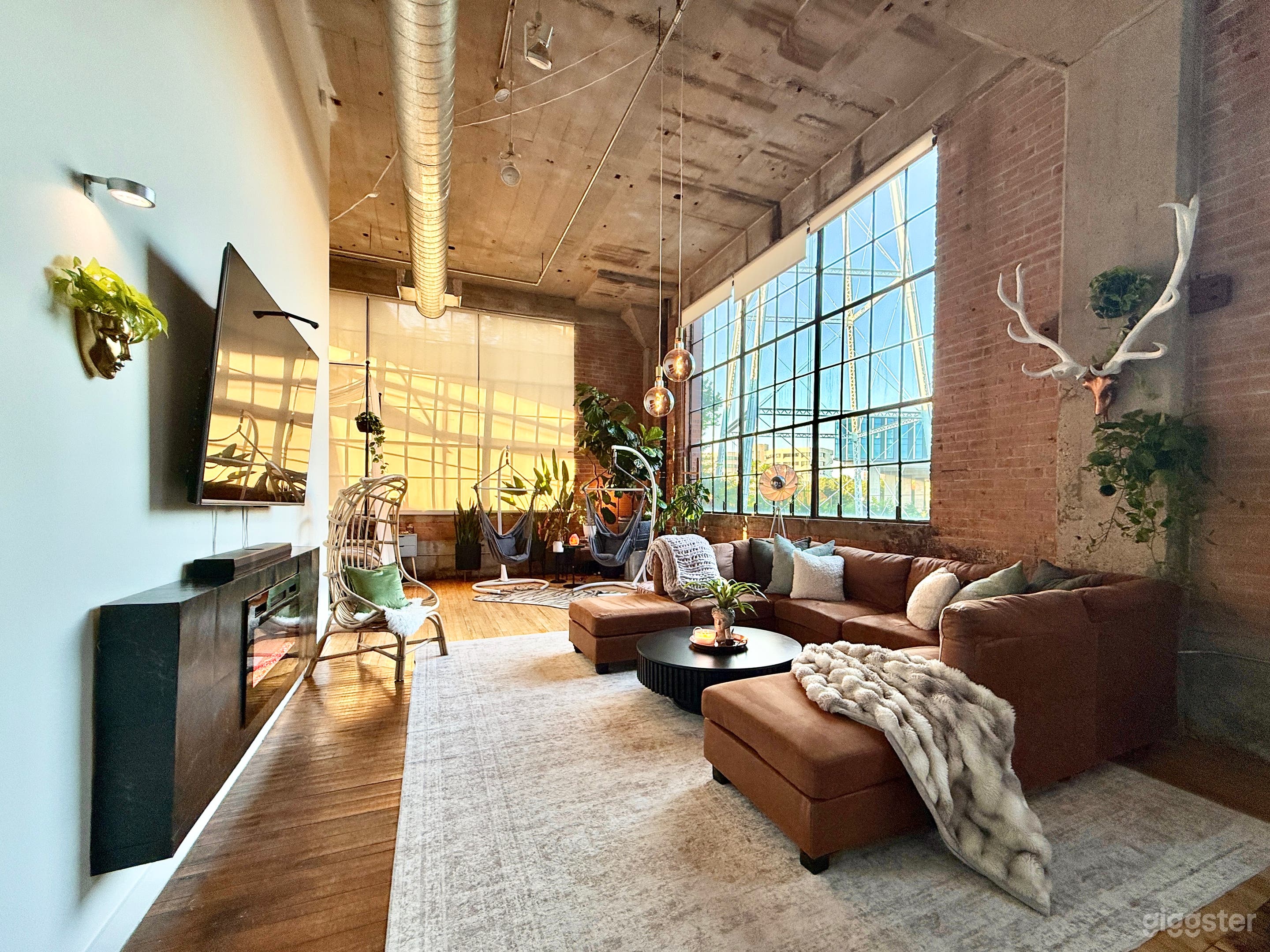 Industrial Loft for Portrait and Editorial Shoots Photo 3