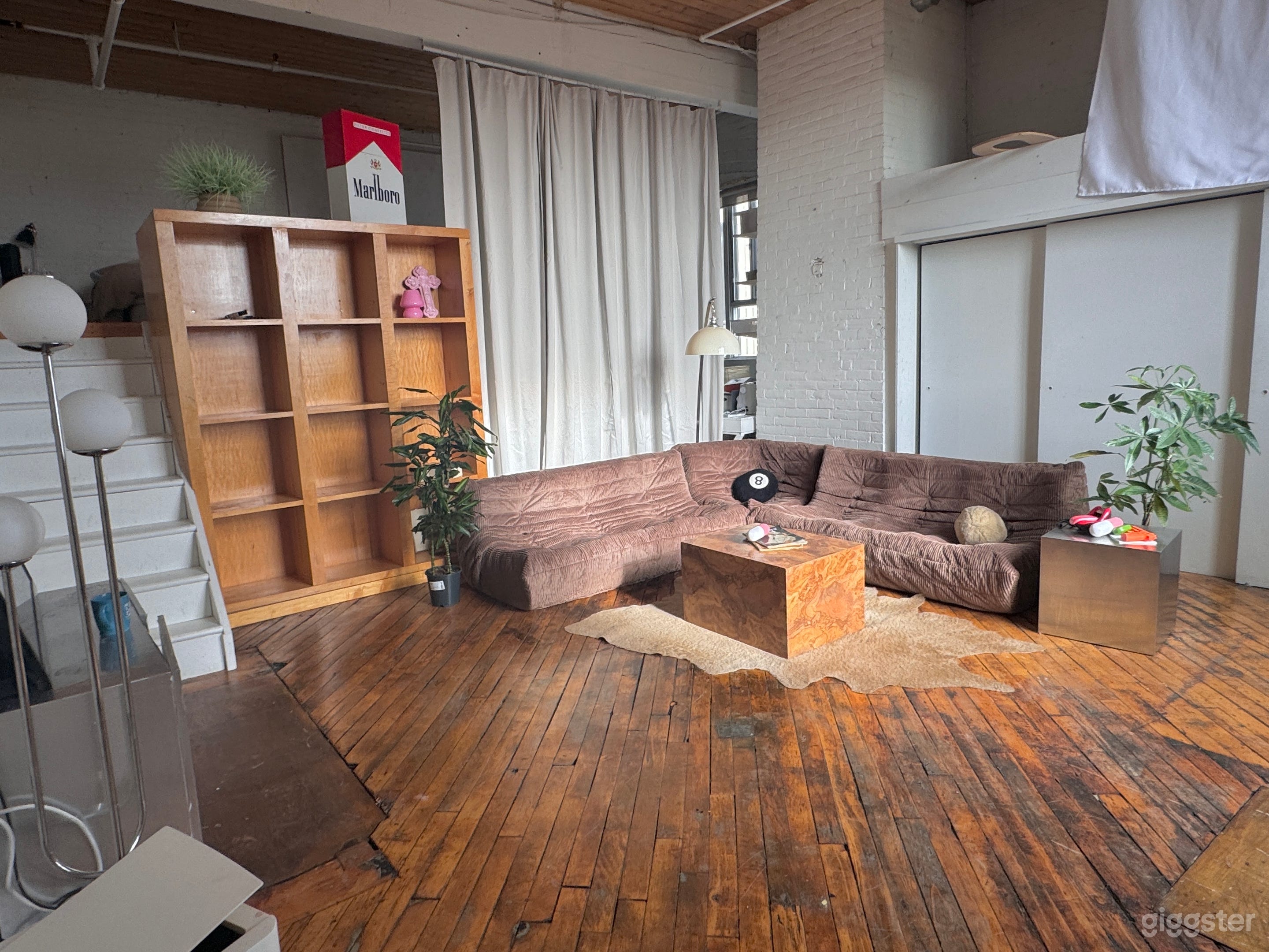 NYC style industrial studio loft Photo 1